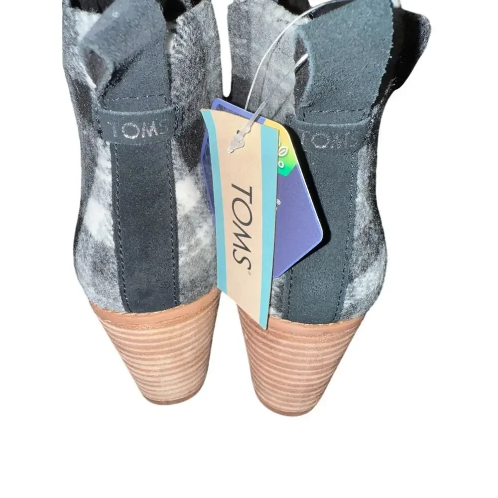 NEW TOMS CLARE BOOTS Flannel Plaid Ankle Booties Black Gray Sz 8
